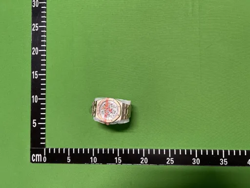 玫瑰金钢白盘