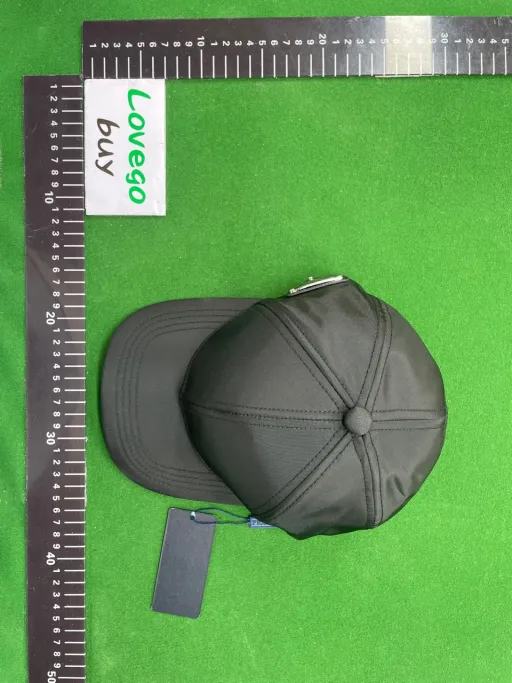 1 side mark black