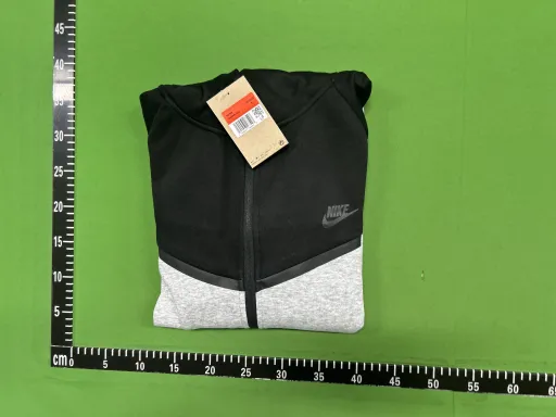 0950黑灰