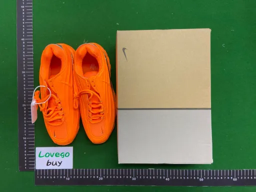 Mike's duck shoes - orange