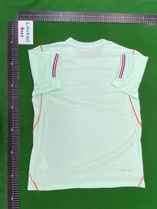 2627 away france
