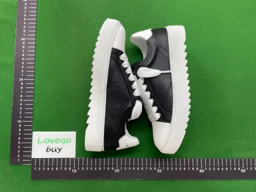 Mu black and white denim