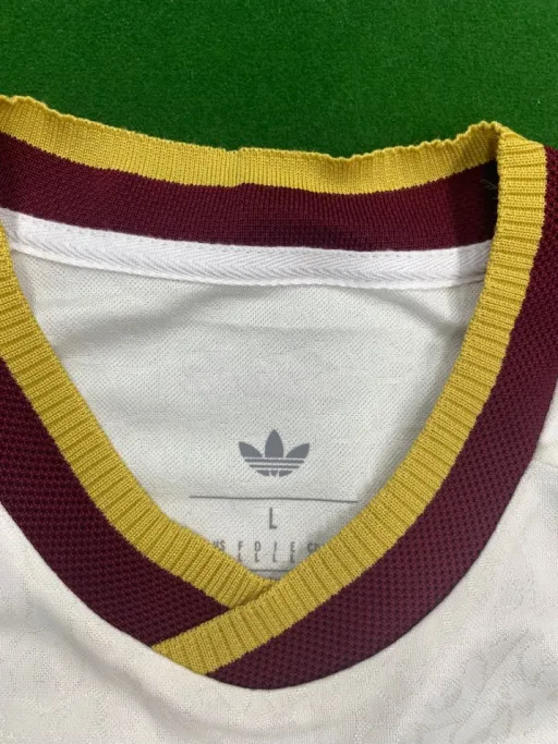 No. 20 (with armband)