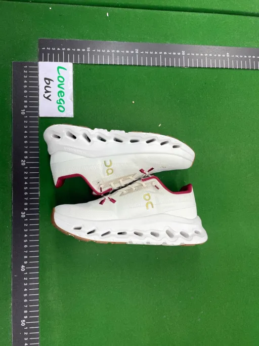 533-8 white red
