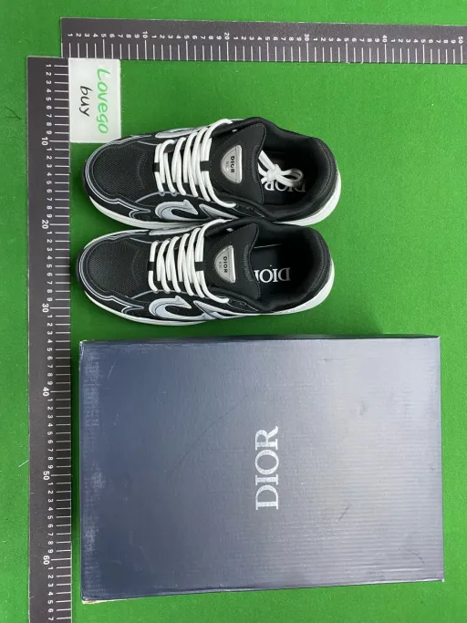B30 black and white original box