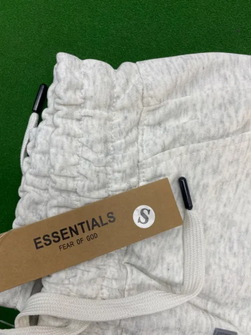 2404 white and gray letter flocked shorts