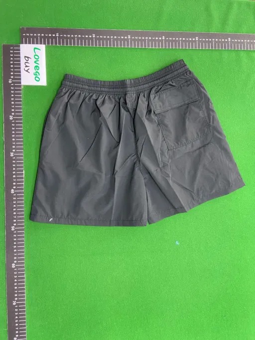 B02 Black