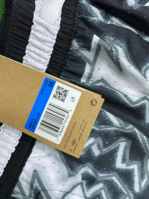 NO10 tie-dye black