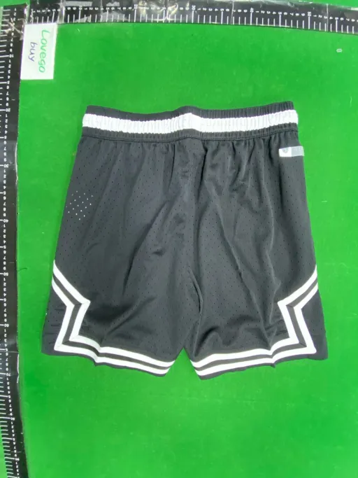 NO10 Black