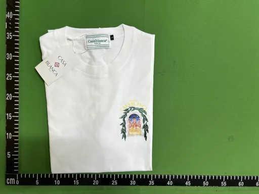 66白色