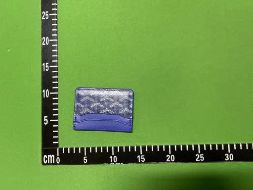 蓝色