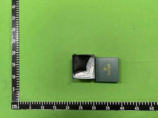 R830-10 银黑12钻