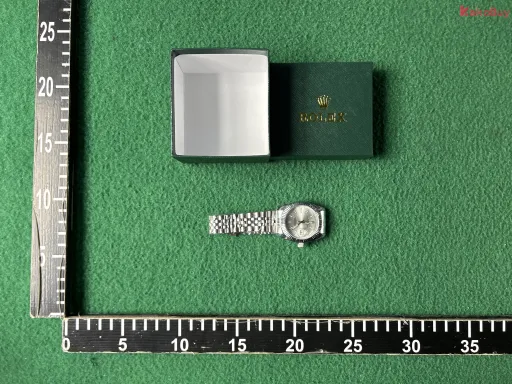 R830-18 条刻白