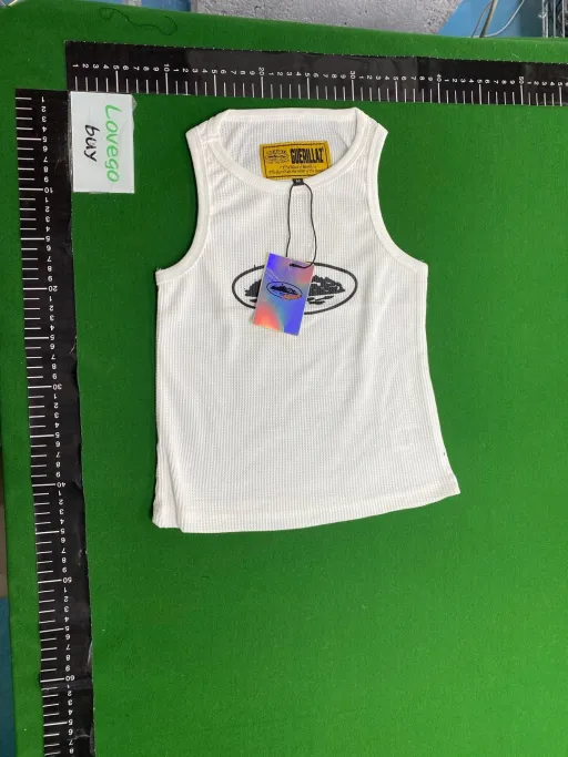 725 white women's model