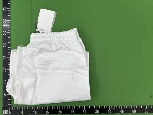 CB632白色