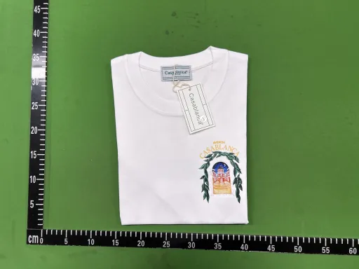 66白色