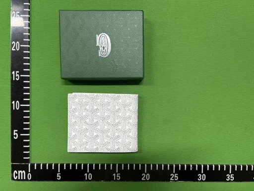 白色