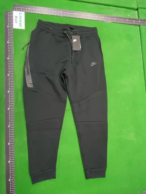 Black trousers