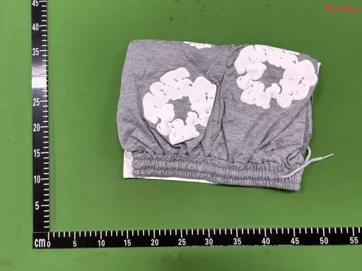 灰色短裤8601