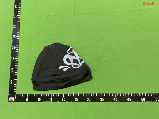 黑灰色