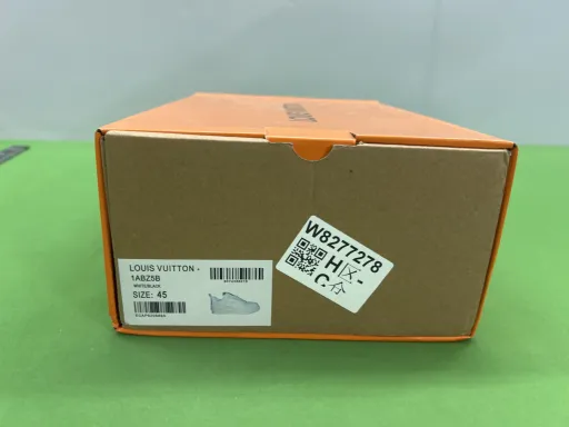 四叶草白色