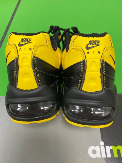 95 models--40-46--black and yellow