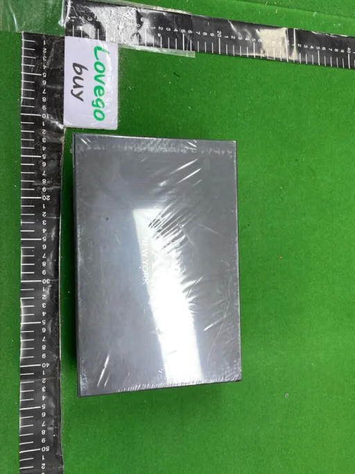 50715 black flower (plastic film + gift box + dust bag)