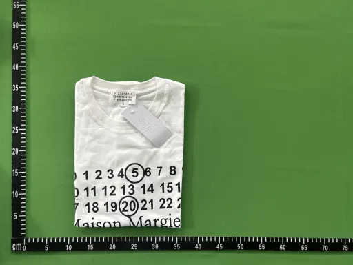 868白色