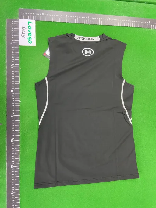 252 vest black