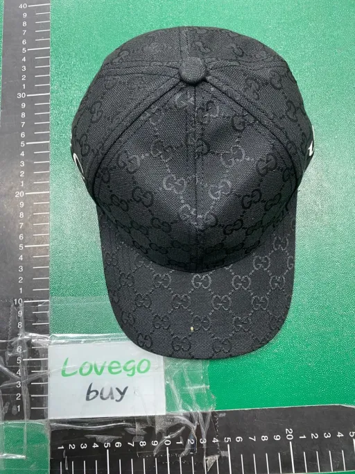 Black (embroidery on the side)