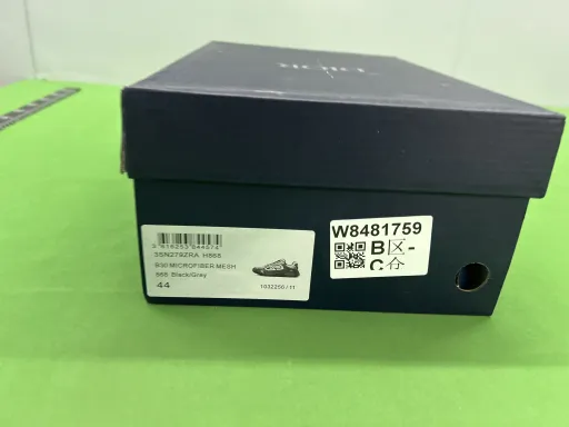 b30-黑灰