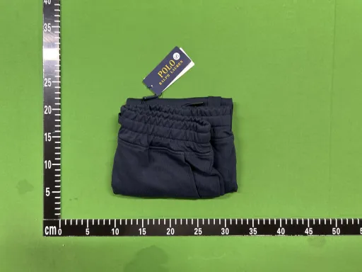 短裤藏青白标