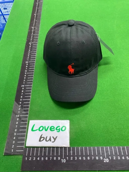 Black-red label