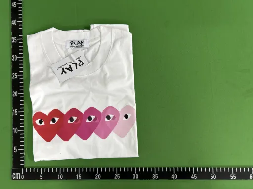 26白色