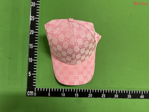 侧绣字母粉色