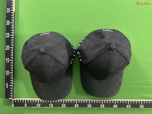 侧绣字母黑色