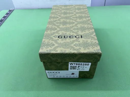 白色条纹