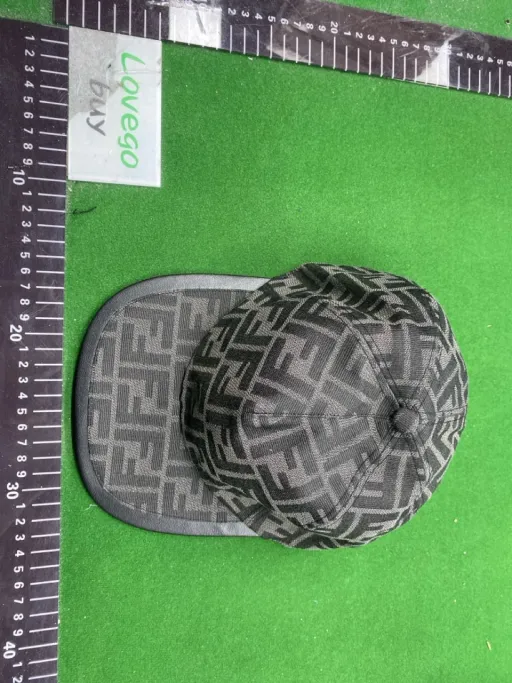Wide brim black
