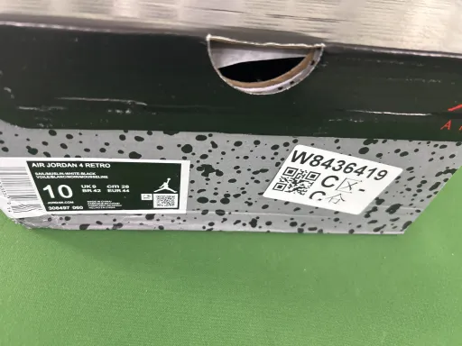aj4-黑红