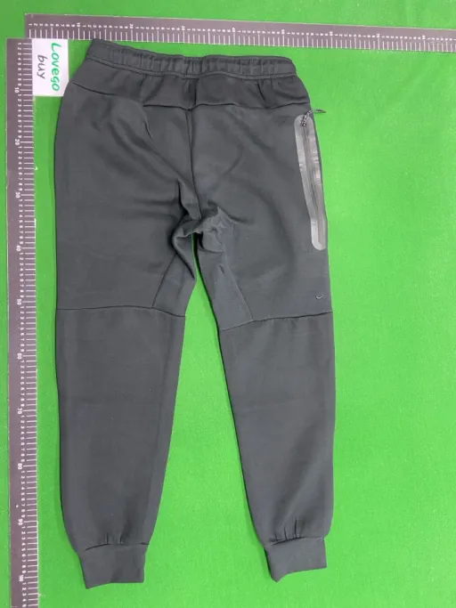 Black trousers