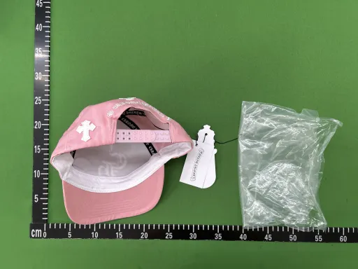 CH+十字皮标粉色