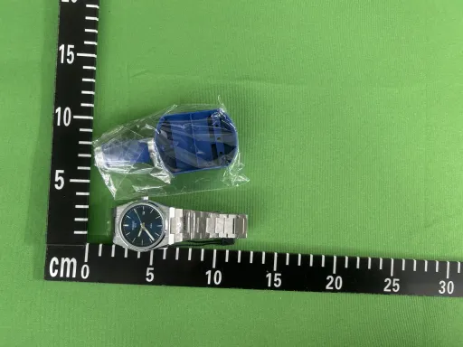 新款表带石英光面银蓝