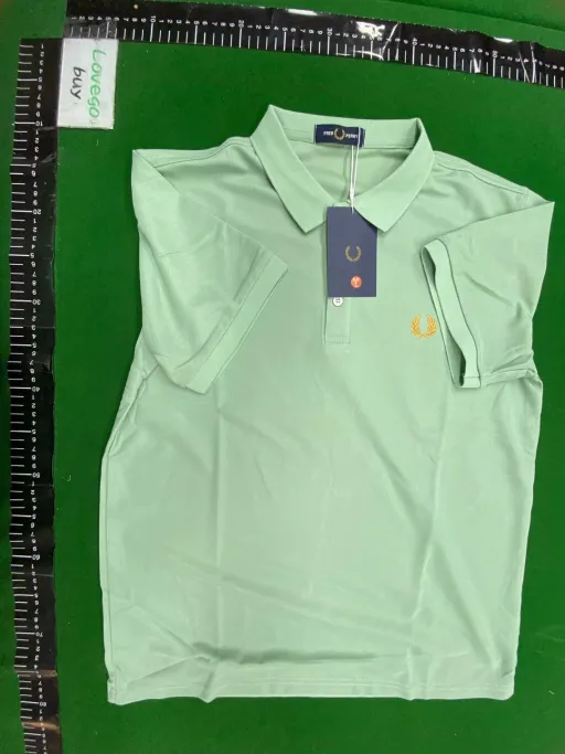 Light green gold label