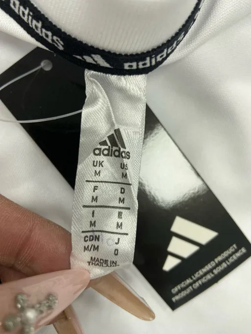 Ad06 white