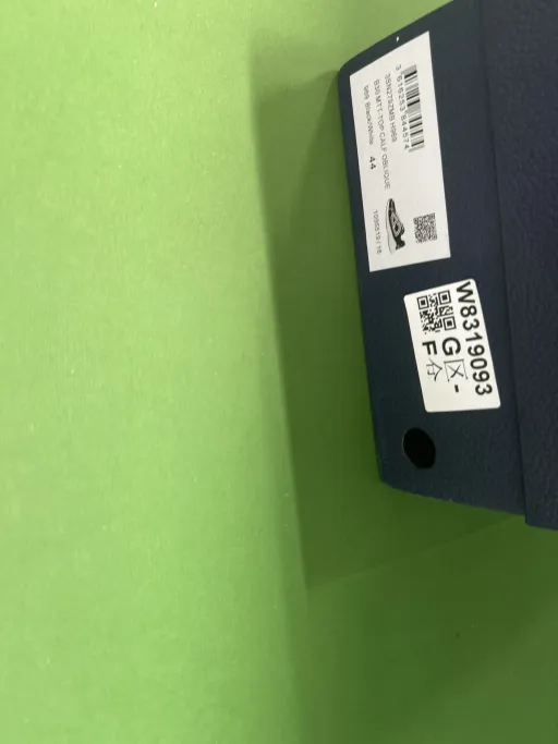 B30黑白