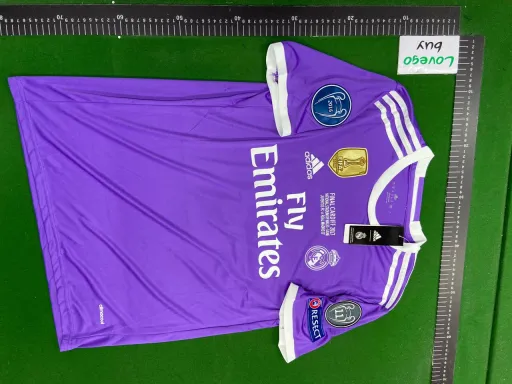 1617 champions league champion real madrid away jersey - #7 cristiano ronaldo + 3 armbands & 1 badge