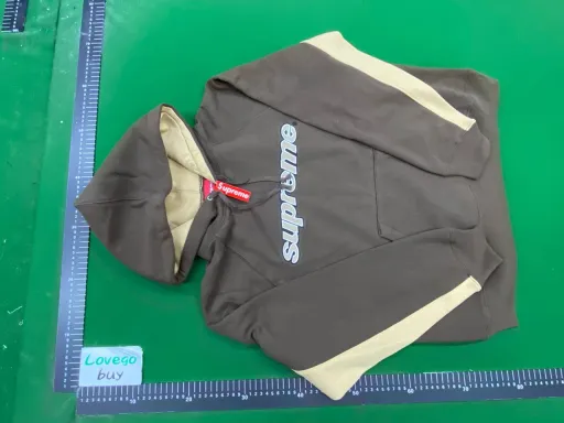E576 # Split color brown