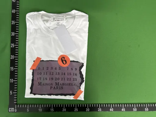 842白色