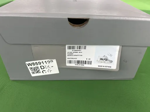 白色字母