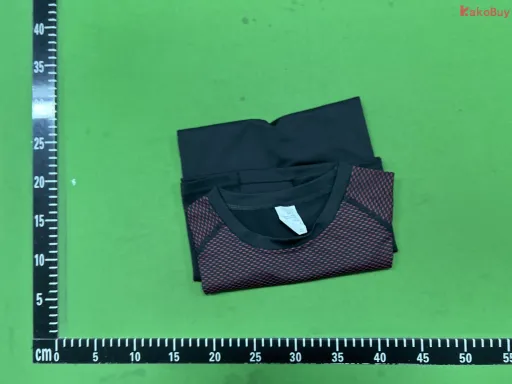 黑红色---红logo